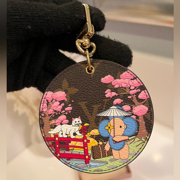 🎀LOUIS VUITTON Illustre Japanese Garden Xmas Bag Charm and Key Holder - Picture 5 of 5